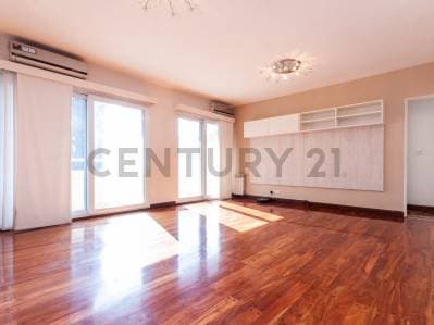 VENTA PISO 4 AMBIENTES CON COCHERA Y BAULERA - 4