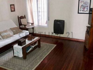 Venta PH multifamiliar de 5 ambientes en Villa Ballester - 2