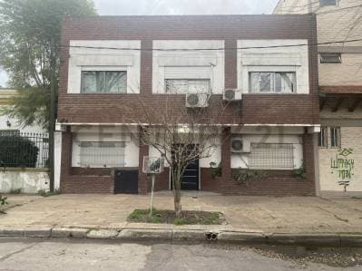 16 y 71. VENTA DEPARTAMENTO 1 DORMITORIO - 2