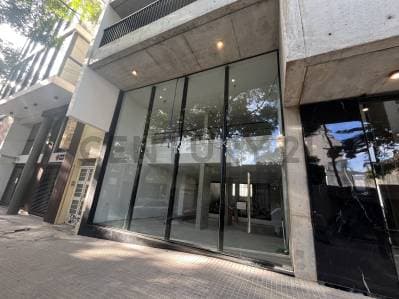15 entre 47 y 48 LOCAL AL FRENTE EN ALQUILER 120 METROS CATEGORIA TERRAZAS DE MARIN LA PLATA - 3