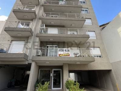 Venta de Departamento 2 AMBIENTES, Morón. En inmejorable ubicacion, en frente del supermercado... - 4