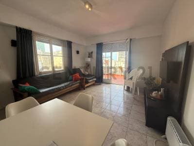 DEPARTAMENTO 2 AMBIENTES AL FRENTE C/BALCON TERRAZA - 3