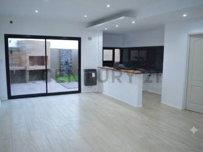 Venta de duplex a estrenar en Villa del Plata - 2