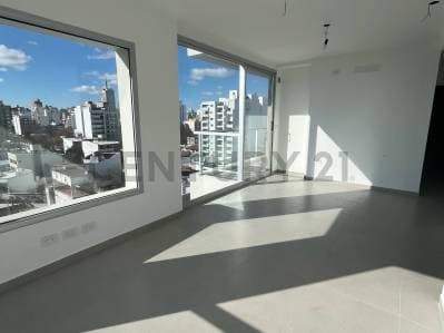 Departamento a estrenar un dormitorio CON COCHERA. Calle 42 esq. 17 - 2