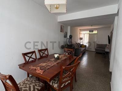 EN VENTA-CASA EN EL BARRIO BOMBAL - 4