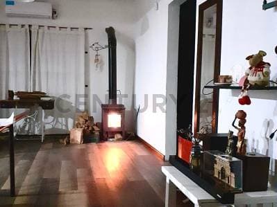 VENTA CASA 3 AMBIENTES FCO ALVAREZ AMPLIO LOTE - 3