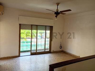 Venta PH 3 ambientes, patio, balcón, terraza y dos locales. - 4