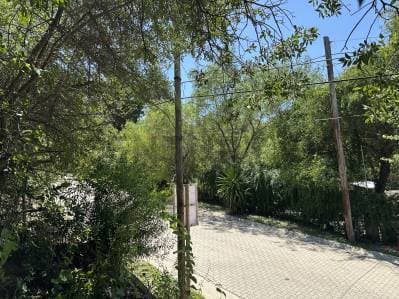 Lote ESQUINA en OPORTUNIDAD de 879 m2 en La Serranita - 4