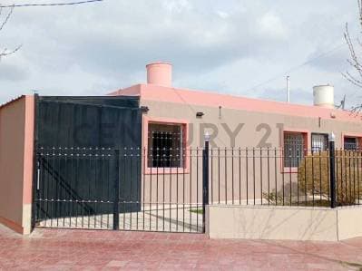 VENTA CASA CHIMBAS BARRIO LOS ALERCES. APTA CREDITO. - 2