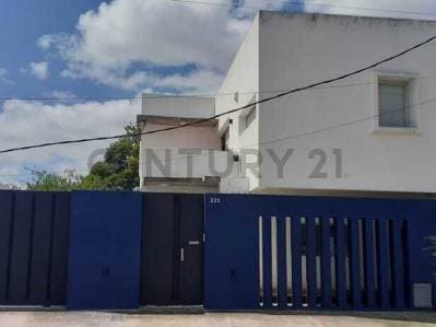 Casa en Barrio San Carlos - Principal