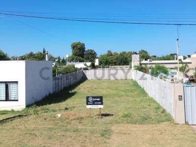 TERRENO EN EXCELENTE UBICACIÓN. BARRIO EL CRUCE VENADO TUERTO - 2