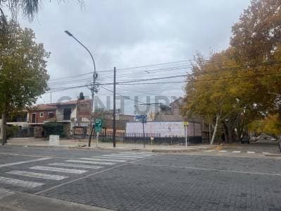 VENTA DE TERRENO EN CALLE BOULOGNE SUR MER, QUINTA SECCIÓN - MENDOZA. ID 337365 - 2