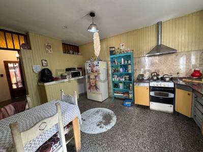 Casa de 3 Dormitorios en Barrio Residencial Olivos – Amplio Patio y Terreno de 370 m² - 5