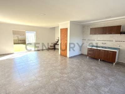 PH DE 2 DORMITORIOS Y 2 BAÑOS CON AMPLIO PATIO VERDE - VENADO TUERTO - 5