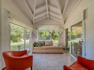 Impecable Casa 6 amb c/parque y pileta - 2
