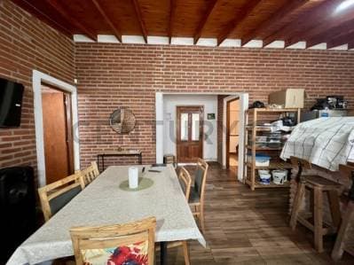 Casa en venta 3 ambientes con amplio parque en Marcos Paz - 2