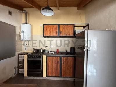 Quinta con amplio parque y potencial de renta - Venado Tuerto - 2