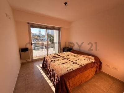 DEPARTAMENTO 1 DORMITORIO CON COCHERA A LA VENTA 43 entre 13 y 14 - 5