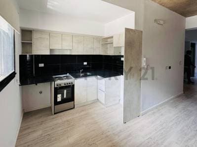 MONOAMBIENTE DIVISIBLE EN PLANTA BAJA CON PATIO - Principal