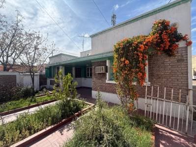 Venta Casa + Tinglado en Trinidad – Lavalle casi Saturnino Sarasa – Terreno 865 m2 - Principal