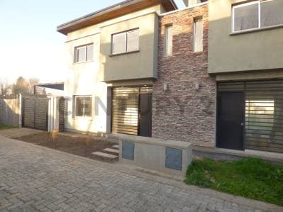 513 entre 142 y 143 Dúplex Casa en Complejo Cerrado en venta. FINANCIACION!! - 2
