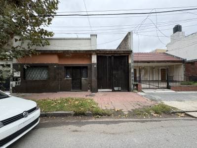 Terreno 485m2 con 2 ph a refaccionar en venta - Piñeyro, Avellaneda - 3