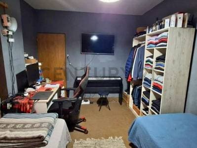 Casa tipo dúplex de 3 Dormitorios + comodín con cochera en Tiro Suizo, Rosario - 3