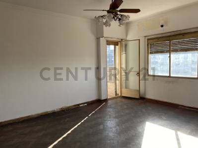 VENTA DEPARTAMENTO DE 4 AMBIENTES CON BALCÓN - VILLA CELINA - 3