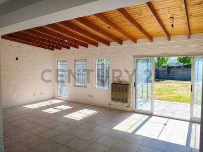 Casa en venta en Gonnet - 5