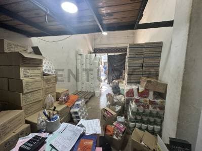 VENTA LOCAL EN ONCE A LA CALLE - IDEAL PARA DEPOSITO - 4