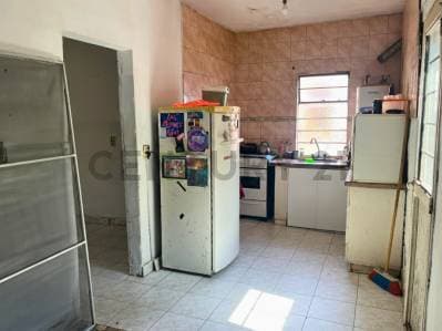 Venta PH a reciclar de 2 dormitorios con patio | Fisherton - 3