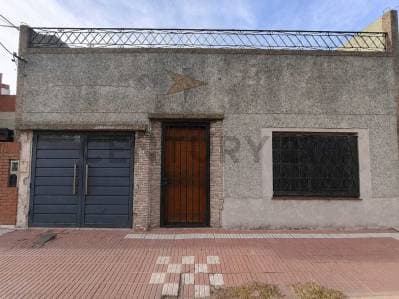 CASA 4 AMBIENTES LANÚS OESTE - Principal