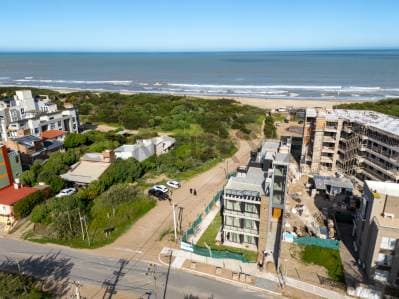 Venta departamento 2 ambientes Mar de Ostende Pinamar Complejo Vista al Mar - 2