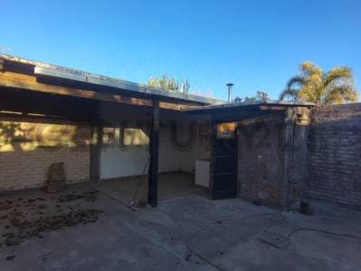 Casa B° Jardín Ferroviario - Junín. 3 Dorm - 5