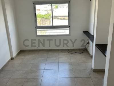 Venta Departamento 1 dormitorio (y escritorio) calle 63 e/ 16 y 17 - 3