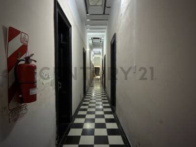 Depto 2 ambientes al frente con balcon- Edificio Historico- - 3