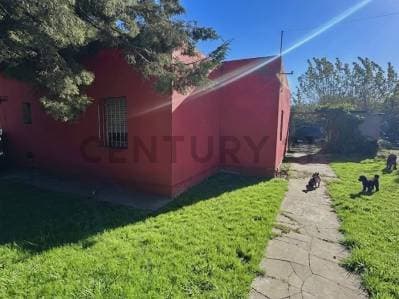 Casa quinta de 1327 M2 con casa a refaccionar en Mercedes ¡OPORTUNIDAD! - 2