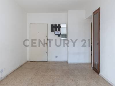 VENTA DEPARTAMENTO DE 3 AMBIENTES APTO PROFESIONAL RIVADAVIA Y COLOMBRES - 4