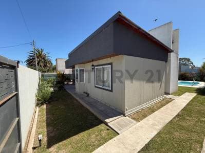 CASA EN VENTA EN CHASCOMUS! - 2