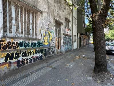 OPORTUNIDAD: LOTE FRENTE A PLAZA MATHEU - 2