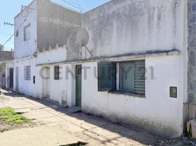 132 entre 37 y 38. Venta de Terreno en La Plata. - Principal