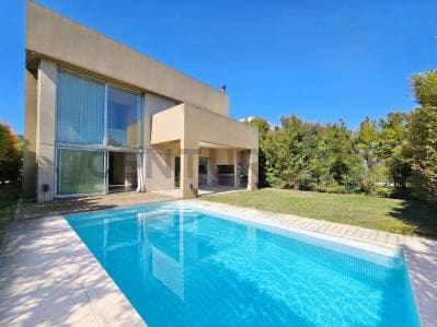 Casa moderna en venta en Las Tipas, Nordelta | Lote interno 504 m² | Piscina y cochera para 3 autos - 2