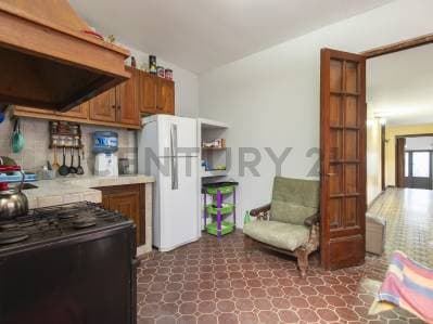 Casa en venta en La Plata tipo PH con patio - 2