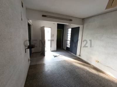 SE VENDE PH DE DOS DORMITORIOS Y GARAGE EN RAFAELA - 2
