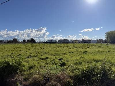 Lote en venta Zona Don Carlos, 135 esq 510 - 4