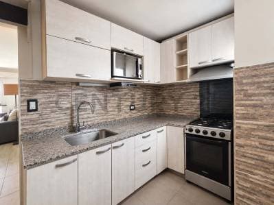 VENTA DEPARTAMENTO SEMI PISO/4 AMBIENTES/FRENTE A PLAZA -VILLA LURO - 5