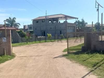 VENTA LOTE BARRIO CERRADO, LA QUINTA DE SEGUNDO, VILLA ESQUIU. APTO ESCRITURA. - 2