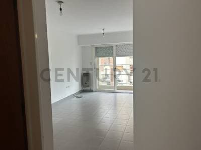 ALQUILER MONOAMBIENTE 45 12 Y 13 - 5