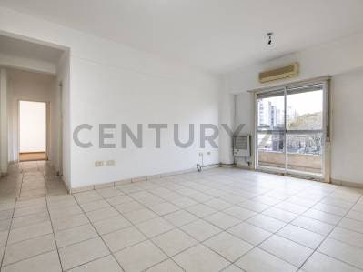 Departamento en venta en La Plata de 2 dormitorios al frente con cochera - 5