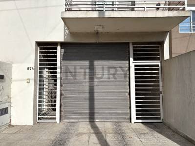 Venta departamento 2 ambientes con patio y parrilla al frente - 2
